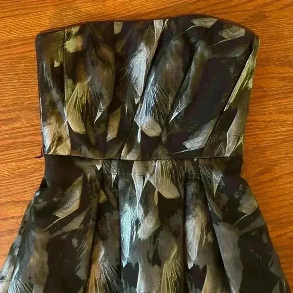 WHBM Strapless Jacquard Feather Print Fit Flare Dress Size 00 Party Special Occ - Picture 7 of 13